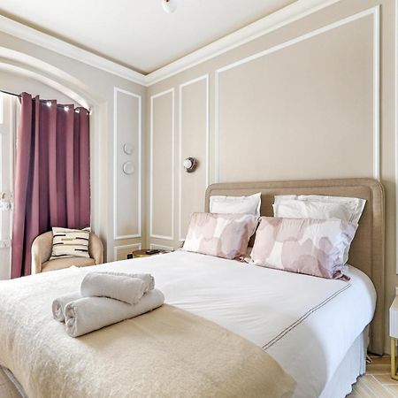 Luxury And Design Studio Invalides Paris Exteriör bild