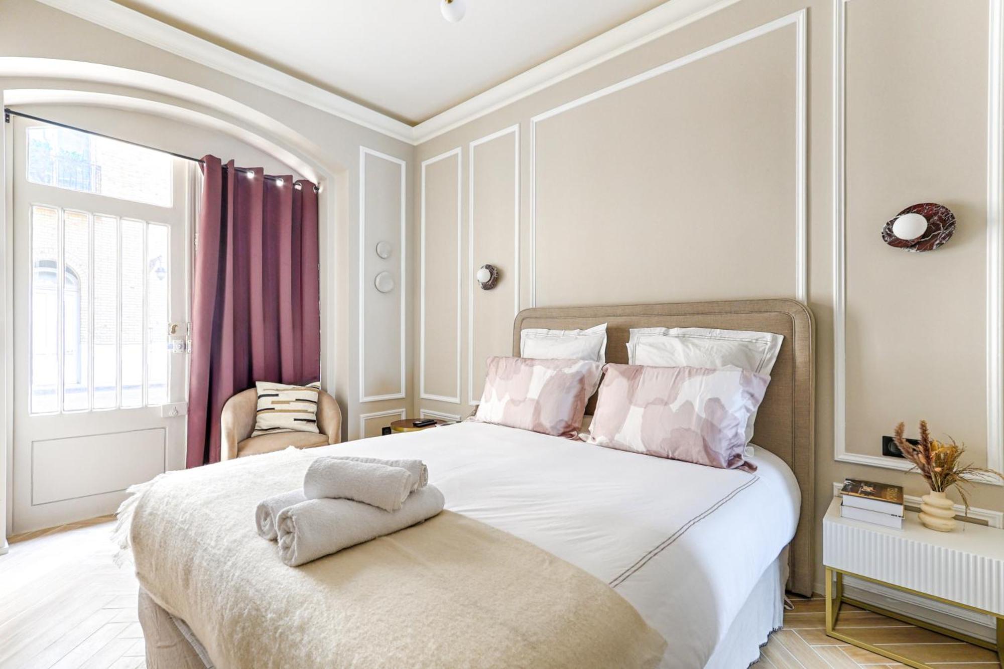 Luxury And Design Studio Invalides Paris Exteriör bild
