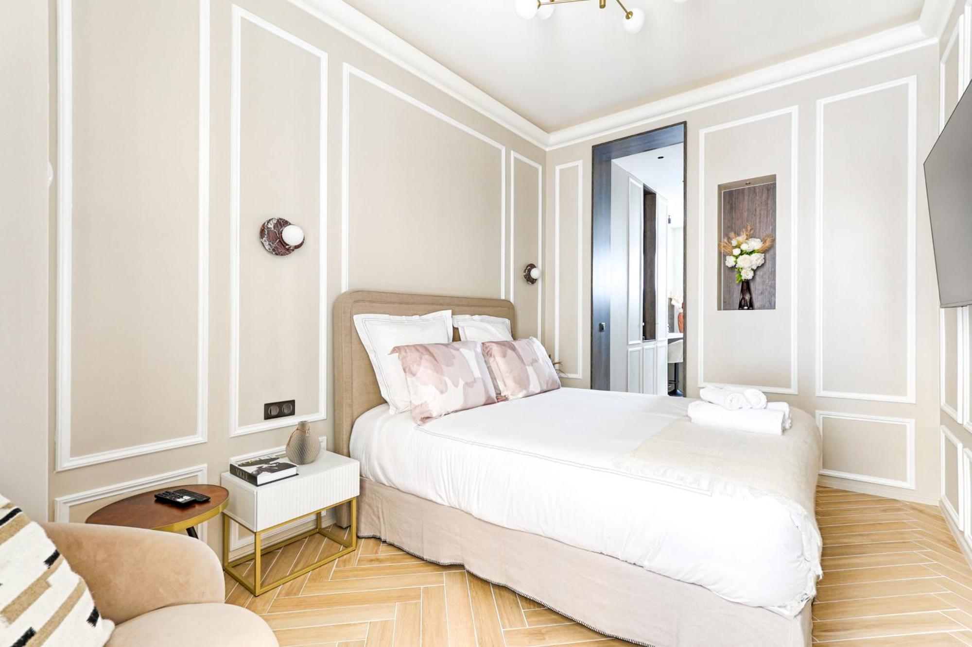 Luxury And Design Studio Invalides Paris Exteriör bild